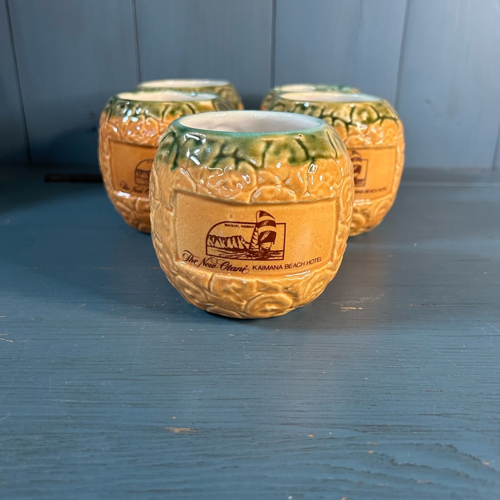 Lot Of 5 DAGA TIKI New Otani Kiamana Beach Hotel Waikiki Hawaii Pineapple Cups